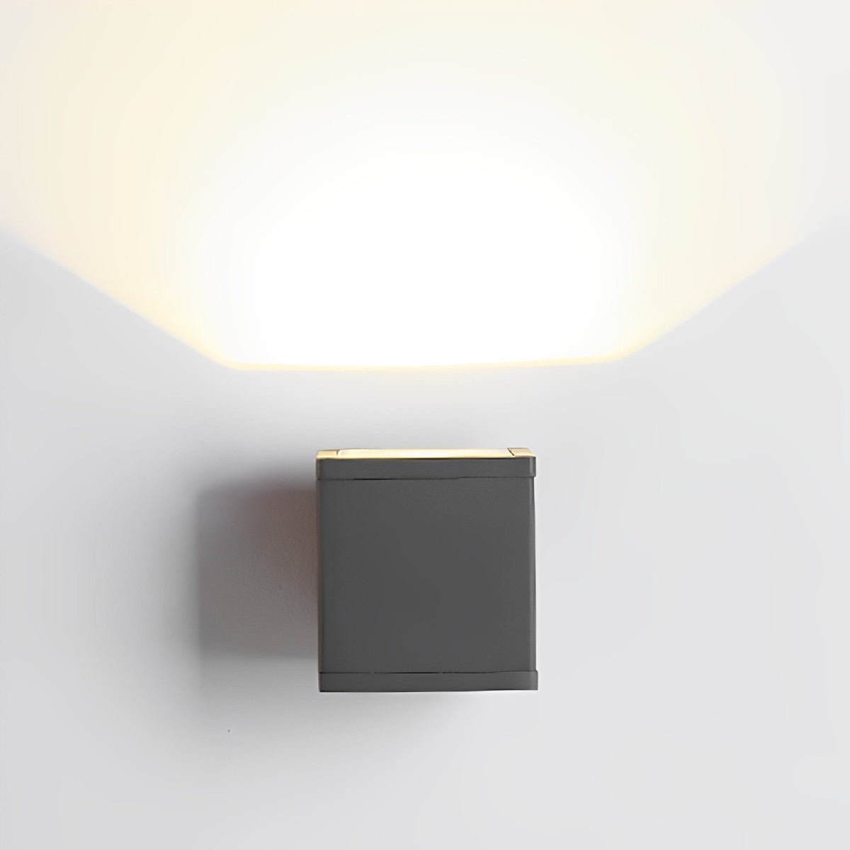 Modern Minimalist Outdoor LED Waterproof Exterior Wall Light for Courtyard Fence